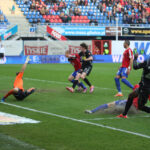 22.3.2015 Gliwice. Fragment meczu Piast Gliwice - Korona Kielce. / Wojciech Habdas / Radio Kielce