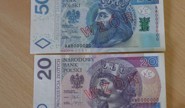 Banknoty / Kamil Król / Radio Kielce