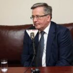 2.3.2015 Skarżysko-Kamienna. Z prezydentem Bronisławem Komorowskim rozmawiały Joanna Gergont-Woś i Małgorzata Pirosz. / Wojciech Habdas / Radio Kielce