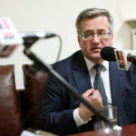 2.3.2015 Skarżysko-Kamienna. Z prezydentem Bronisławem Komorowskim rozmawiały Joanna Gergont-Woś i Małgorzata Pirosz. / Wojciech Habdas / Radio Kielce