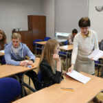 9.3.2015 Kielce. Próbna matura w Liceum Ogólnokształcącym w Zespole Szkół Katolickich / Wojciech Habdas / Radio Kielce