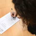 9.3.2015 Kielce. Próbna matura w Liceum Ogólnokształcącym w Zespole Szkół Katolickich / Wojciech Habdas / Radio Kielce