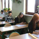 9.3.2015 Kielce. Próbna matura w Liceum Ogólnokształcącym w Zespole Szkół Katolickich / Wojciech Habdas / Radio Kielce