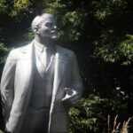 Celem wyprawy Koleją Transsyberyjską, liczącej ponad 5 tysięcy kilometrów była wizyta nad najgłębszym słodkowodnym jeziorem świata – Bajkałem. / Tomasz Tułak