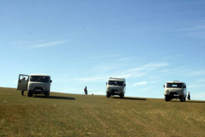 Celem wyprawy Koleją Transsyberyjską, liczącej ponad 5 tysięcy kilometrów była wizyta nad najgłębszym słodkowodnym jeziorem świata – Bajkałem. / Tomasz Tułak