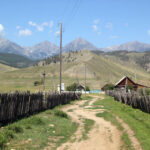 Celem wyprawy Koleją Transsyberyjską, liczącej ponad 5 tysięcy kilometrów była wizyta nad najgłębszym słodkowodnym jeziorem świata – Bajkałem. / Tomasz Tułak