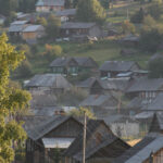 Celem wyprawy Koleją Transsyberyjską, liczącej ponad 5 tysięcy kilometrów była wizyta nad najgłębszym słodkowodnym jeziorem świata – Bajkałem. / Tomasz Tułak