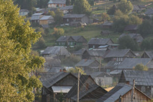 Celem wyprawy Koleją Transsyberyjską, liczącej ponad 5 tysięcy kilometrów była wizyta nad najgłębszym słodkowodnym jeziorem świata – Bajkałem. / Tomasz Tułak
