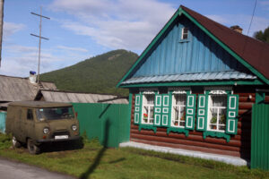 Celem wyprawy Koleją Transsyberyjską, liczącej ponad 5 tysięcy kilometrów była wizyta nad najgłębszym słodkowodnym jeziorem świata – Bajkałem. / Tomasz Tułak