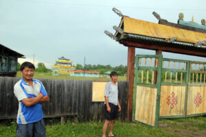 Celem wyprawy Koleją Transsyberyjską, liczącej ponad 5 tysięcy kilometrów była wizyta nad najgłębszym słodkowodnym jeziorem świata – Bajkałem. / Tomasz Tułak