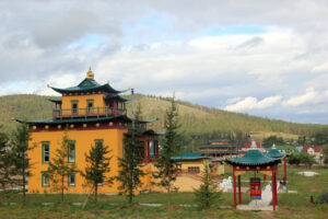 Celem wyprawy Koleją Transsyberyjską, liczącej ponad 5 tysięcy kilometrów była wizyta nad najgłębszym słodkowodnym jeziorem świata – Bajkałem. / Tomasz Tułak