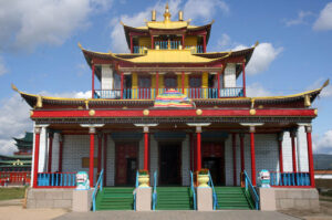 Celem wyprawy Koleją Transsyberyjską, liczącej ponad 5 tysięcy kilometrów była wizyta nad najgłębszym słodkowodnym jeziorem świata – Bajkałem. / Tomasz Tułak