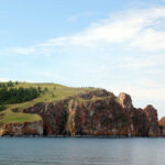 Celem wyprawy Koleją Transsyberyjską, liczącej ponad 5 tysięcy kilometrów była wizyta nad najgłębszym słodkowodnym jeziorem świata – Bajkałem. / Tomasz Tułak