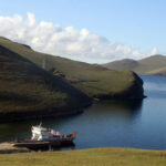 Celem wyprawy Koleją Transsyberyjską, liczącej ponad 5 tysięcy kilometrów była wizyta nad najgłębszym słodkowodnym jeziorem świata – Bajkałem. / Tomasz Tułak