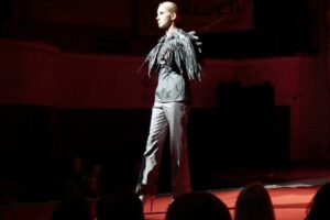 21.03.2015 Young Fashion Day w WDK - konkurs dla młodych projektantów mody / Stanisław Blinstrub / Radio Kielce