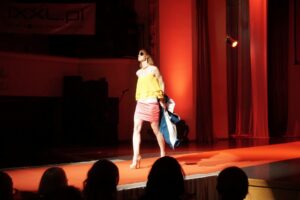 21.03.2015 Young Fashion Day w WDK - konkurs dla młodych projektantów mody / Stanisław Blinstrub / Radio Kielce
