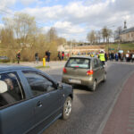 Blokada drogi w Brzezinach (20 kwietnia 2015 r.) / Kamil Król / Radio Kielce