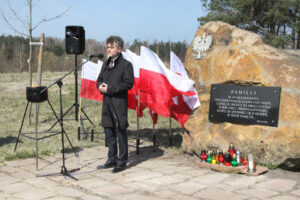 Uroczystości patriotyczne przy ulicy Grabinów w Kielcach (10 kwietnia 2015 r.) / Piotr Michalski / Radio Kielce