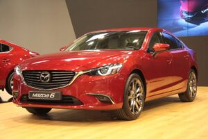 16.04.2015 Mazda na targach Motor Show / Robert Felczak / Radio Kielce