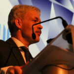 Rozstrzygnięcie konkursów przedmiotowych gimnazjalistów - gala w Targach Kielce. Świętokrzyski wicekurator oświaty Grzegorz Bień / Kamil Król / Radio Kielce