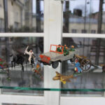 Zabawki - rzeźba ceramiczna. Wystawa Katarzyny Handzlik w Muzeum Zabawek i Zabawy / Kamil Król / Radio Kielce