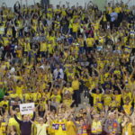 Rewanżowy mecz ćwierćfinału LM piłkarzy ręcznych: Vive Tauron Kielce - Vardar Skopje. Wspaniali kieleccy kibice / Kamil Król / Radio Kielce