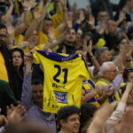 Rewanżowy mecz ćwierćfinału LM piłkarzy ręcznych: Vive Tauron Kielce - Vardar Skopje. Wspaniali kieleccy kibice / Kamil Król / Radio Kielce