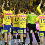 Rewanżowy mecz ćwierćfinału LM piłkarzy ręcznych: Vive Tauron Kielce - Vardar Skopje. Pomeczowa radość / Kamil Król / Radio Kielce