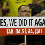 Rewanżowy mecz ćwierćfinału LM piłkarzy ręcznych: Vive Tauron Kielce - Vardar Skopje. Pomeczowa radość / Kamil Król / Radio Kielce