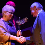 Gala plebiscytu Nagrody Wojewody "Laur Świętokrzyski". W kategorii Przedsiębiorstwo Odpowiedzialne Społecznie wyróżnienie otrzymała spółka "Profar" / Kamil Król / Radio Kielce