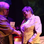 Gala plebiscytu Nagrody Wojewody "Laur Świętokrzyski". W kategorii Lider Dobroczynności statuetkę otrzymała Alicja Czarnecka, prezes Stowarzyszenia Niepełnosprawni Plus Starachowice / Kamil Król / Radio Kielce