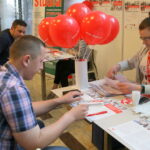 Akcja fundacji DKMS Polska podczas której rejestrowani są potencjalni dawcy szpiku kostnego i komórek macierzystych. / Kamil Król / Radio Kielce