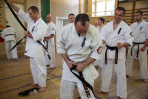 Uroczystość wręczenia karatekom z Kieleckiego Klubu Karate Kyokushin certyfikatów i pasów na I i II stopień dan / Kamil Król / Radio Kielce