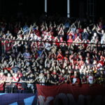 Pierwszy mecz ćwierćfinału LM piłkarzy ręcznych: Vardar Skopje - Vive Tauron Kielce. Fanatyczni miejscowi kibice / Kamil Król / Radio Kielce