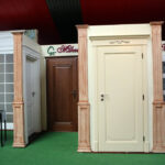 10.4.2015 Kielce. Targi "Dom i ogród". Drzwi firmy Mikos z Godowa w województwie świętokrzyskim. / Wojciech Habdas / Radio Kielce