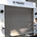 10.4.2015 Kielce. Targi "Dom i ogród". Firma Widok dba o upiększanie okien. Do wyboru m.in. rolety, żaluzje plisowane. / Wojciech Habdas / Radio Kielce