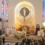 12.4.2015 Kielce. Kościół Miłosierdzia Bożego. Uroczyste poświęcenie nowych, 40-głosowych organów. Data nie jest przypadkowa, ponieważ tego dnia przypada święto Miłosierdzia Bożego. / Wojciech Habdas / Radio Kielce