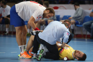 25.4.2015 Warszawa. W półfinale, rozgrywanego na warszawskim Torwarze turnieju Final Four, piłkarze Vive Tauron Kielce pokonali Górnika Zabrze 38:28 (18:15) / Wojciech Habdas / Radio Kielce