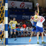 25.4.2015 Warszawa. W półfinale, rozgrywanego na warszawskim Torwarze turnieju Final Four, piłkarze Vive Tauron Kielce pokonali Górnika Zabrze 38:28 (18:15) / Wojciech Habdas / Radio Kielce