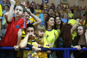 26.4.2015 Kielce. Puchar Polski dla Vive Tauron Kielce. Już wiedzą, zwyciężyli! / Wojciech Habdas / Radio Kielce