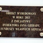 W budynku umieszczona jest taka tablica / Stanisław Blinstrub / Radio Kielce