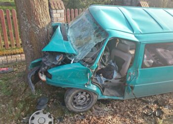 11.04.2015 Wypadek Oblekoń / Daniel Lenart / Radio Kielce