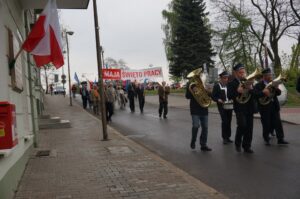 Ostrowieckie obchody Święta Pracy (1 maja 2015 r.) / Teresa Czajkowska / Radio Kielce