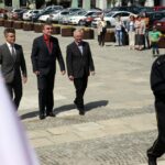 12.05.2013 80 rocznica śmierci marszałka Józefa Piłsudskiego. Składanie kwiatów. / Stanisław Blinstrub / Radio Kielce