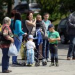12.05.2013 80 rocznica śmierci marszałka Józefa Piłsudskiego. Składanie kwiatów. / Stanisław Blinstrub / Radio Kielce