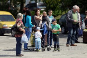 12.05.2013 80 rocznica śmierci marszałka Józefa Piłsudskiego. Składanie kwiatów. / Stanisław Blinstrub / Radio Kielce