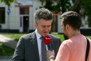 12.05.2013 80 rocznica śmierci marszałka Józefa Piłsudskiego. Rozmowa z senatorem Krzysztofem Słoniem. / Stanisław Blinstrub / Radio Kielce