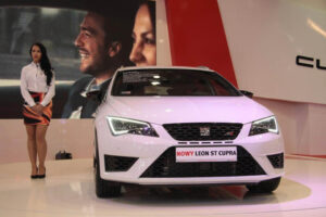 Seat Leon ST Cupra / Radio Kielce