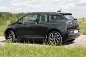 BMW i3 - auto z napędem elektrycznym / Robert Felczak / Radio Kielce