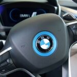 Sportowe hybrydowe BMW i8 / Robert Felczak / Radio Kielce